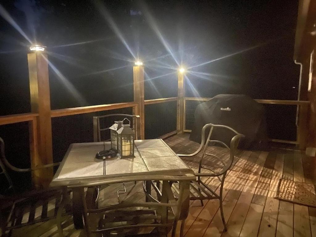 Gas Fireplace, Firepit, And Cedar Adirondack Chair Spencer 외부 사진
