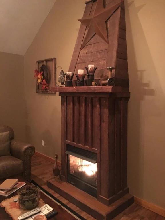 Gas Fireplace, Firepit, And Cedar Adirondack Chair Spencer 외부 사진